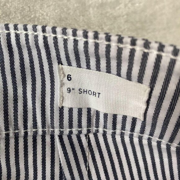 𝅺nwt Gap 9″ Khaki Bermuda Shorts Size 6 - Picture 7 of 9